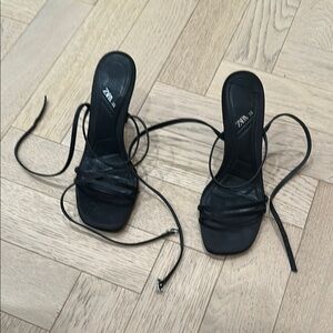 Zara Black Heeled Sandals with Strappy Design